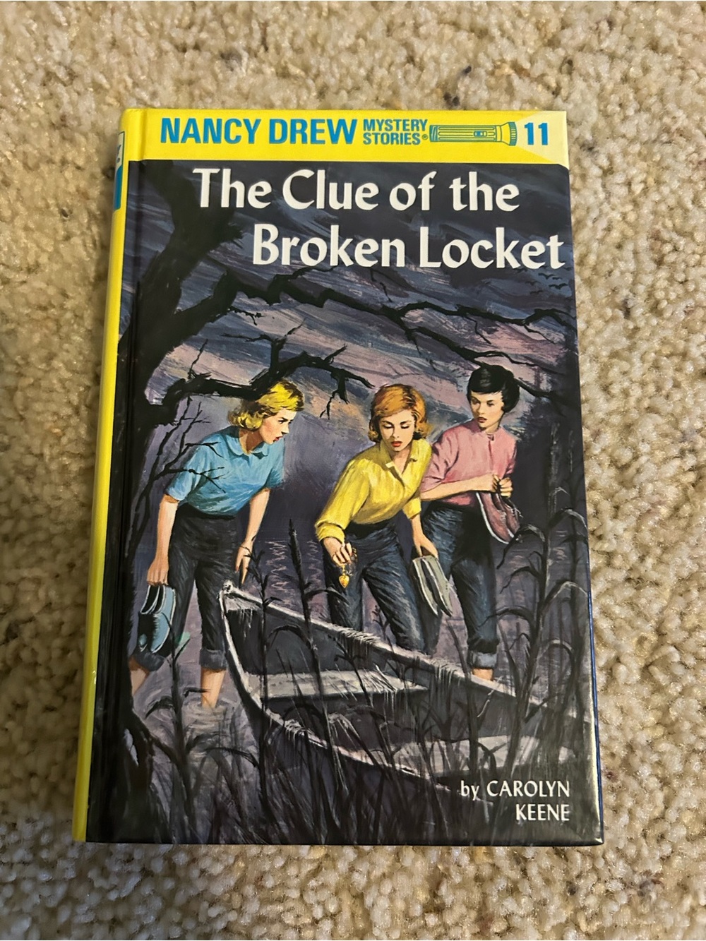 The Clue of the Broken Locket by Carolyn Keene (Nancy Drew Mystery Stories #11)